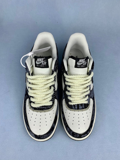 NIKE Air Force 1 Sneakers